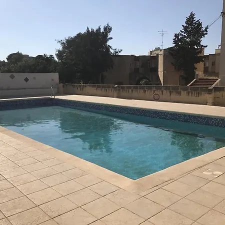 Lägenhet With Pool By The Sea *
